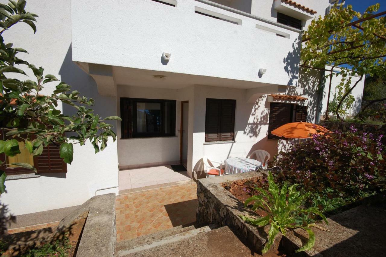 Apartments Daidzic By El-Pi Tours Njivice Exterior foto